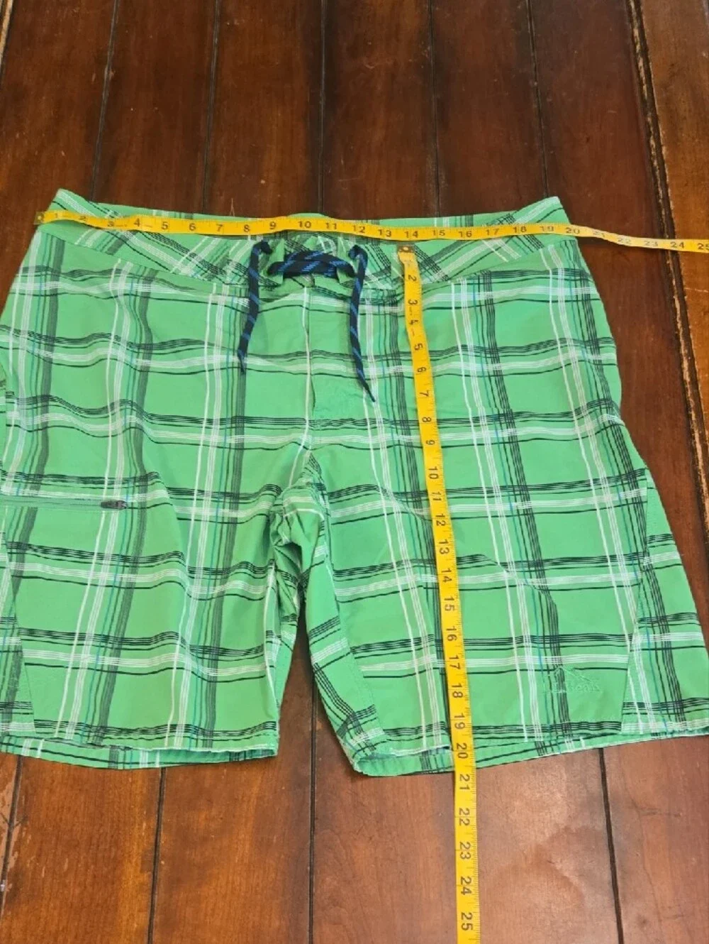 L.L. Bean Green Plaid Men’s Swim Board Shorts